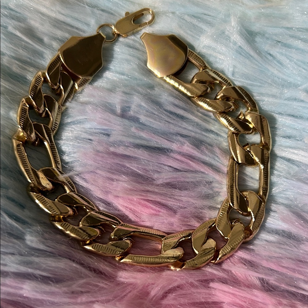 Gold Curb Chain Bracelet for Women - Polished Link Bracelet